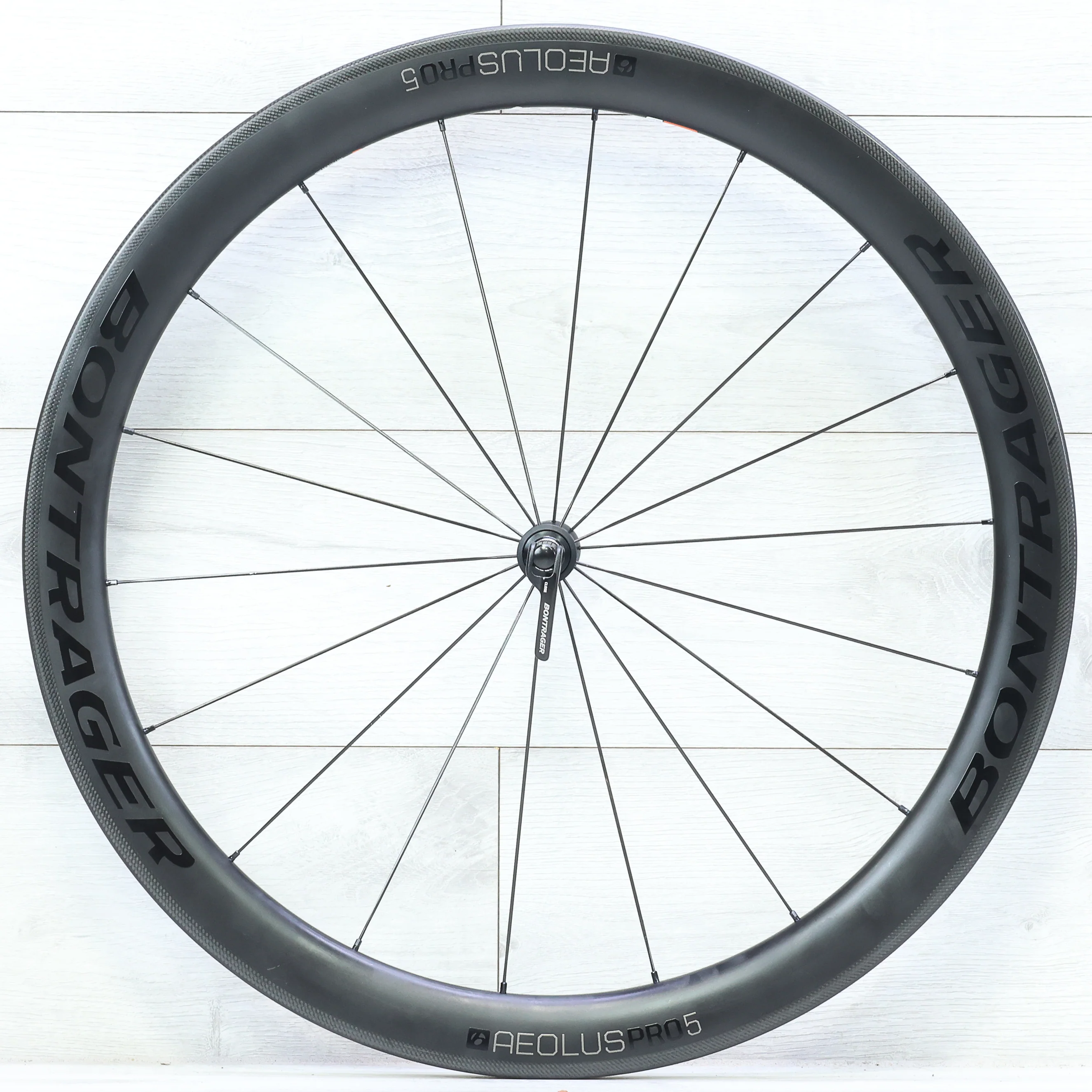 Bontrager Aeolus Pro 5 TLR Carbon Rim Brake Wheelset Shimano/SRAM 11 Speed - Image 3