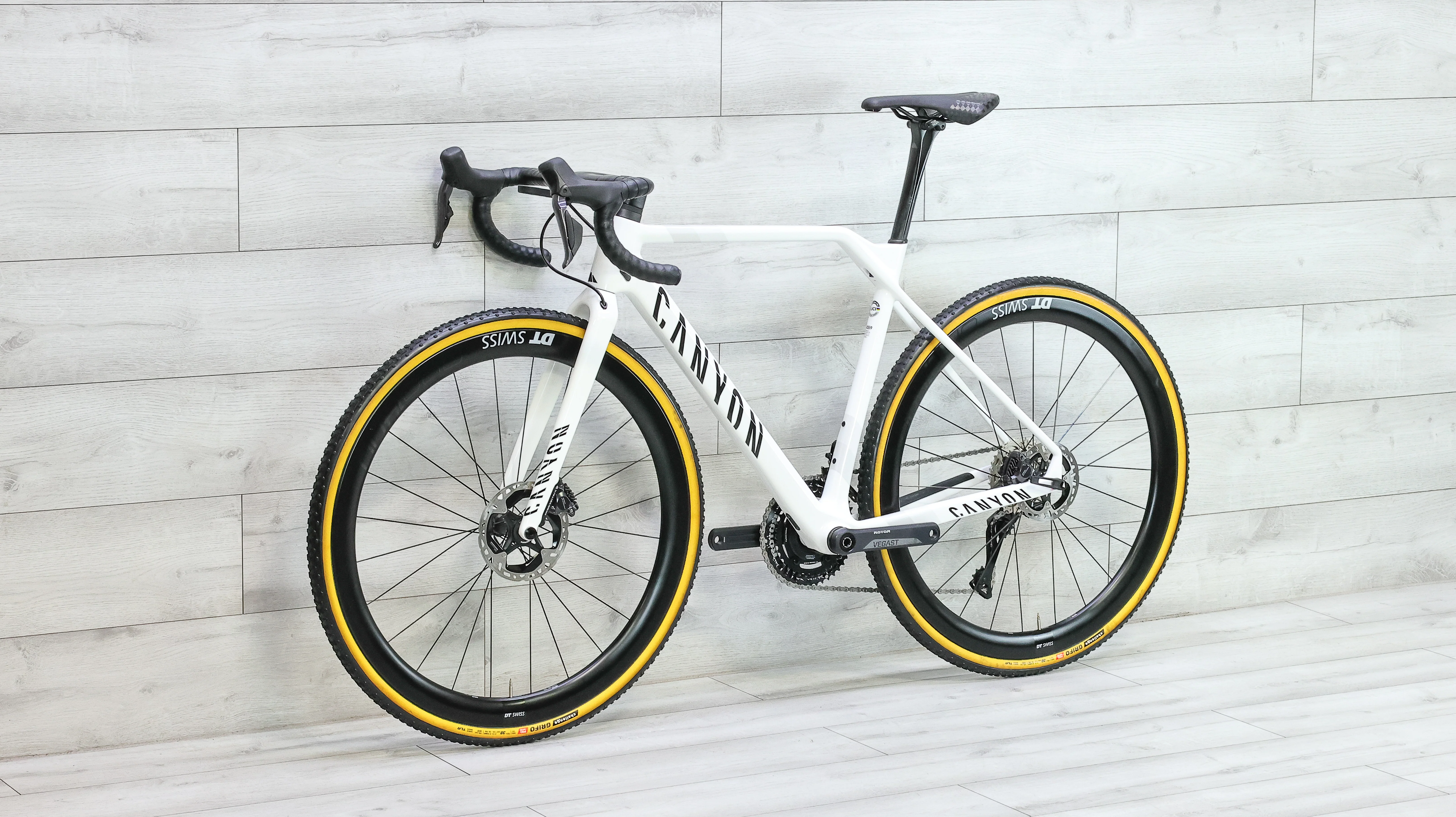 Canyon Inflite CF SLX 8 Di2 Cyclocross Bike - 2024, Small - Image 4