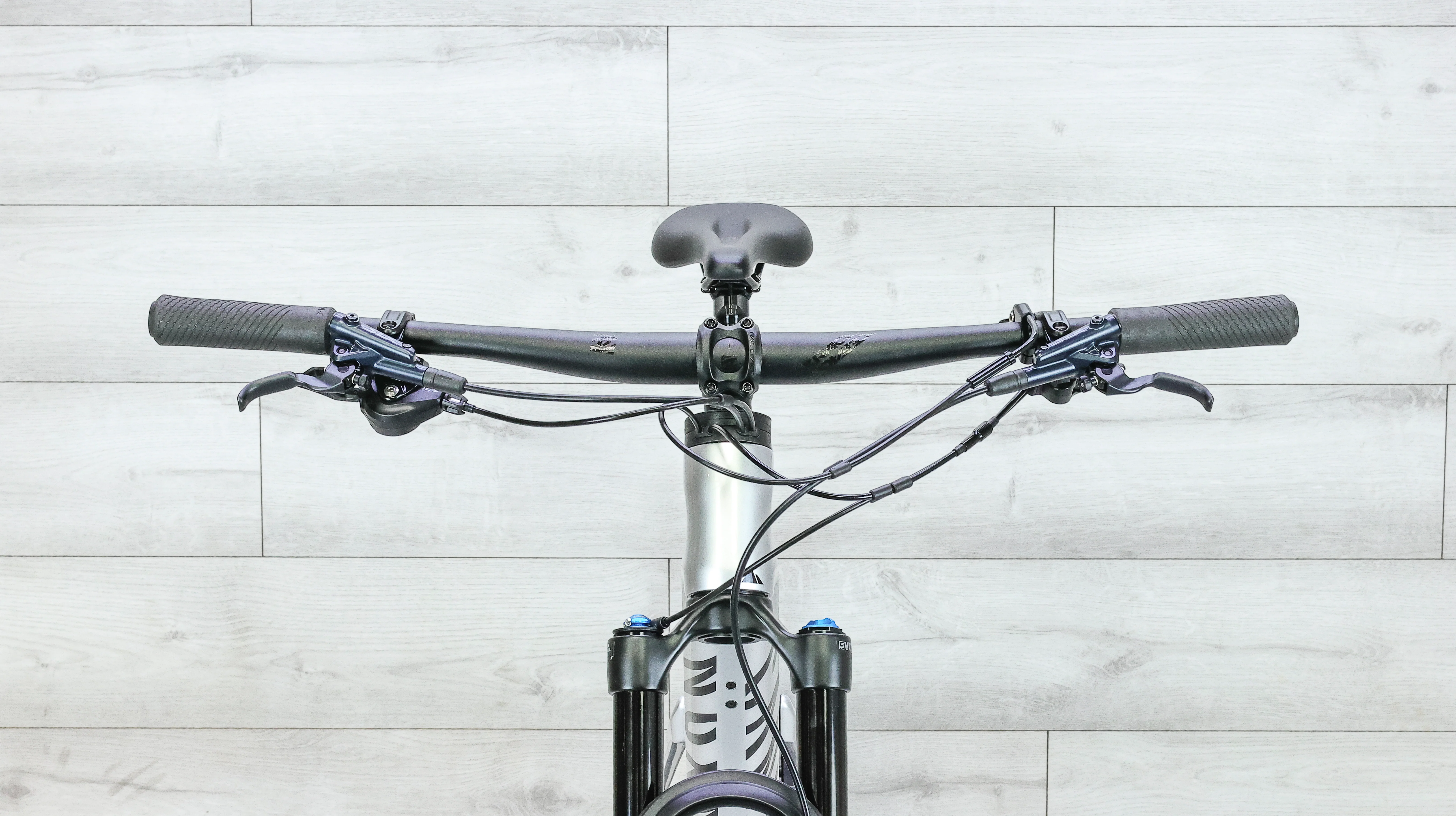 Canyon Lux Trail CF 6 Mountain Bike - 2024, Medium - Image 12