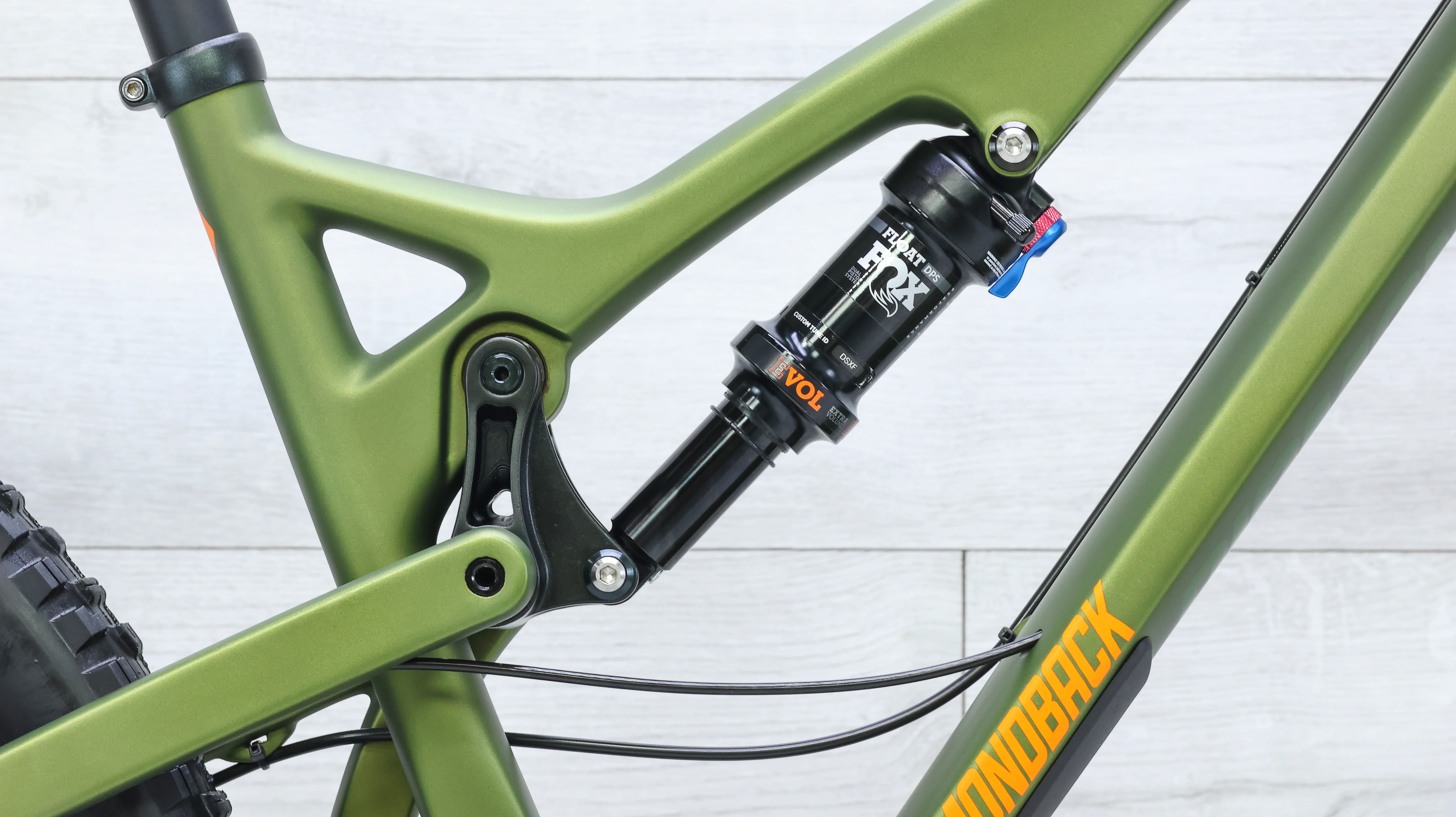 Diamondback Release 4C Mountain Bike - 2020, Medium - Image 10
