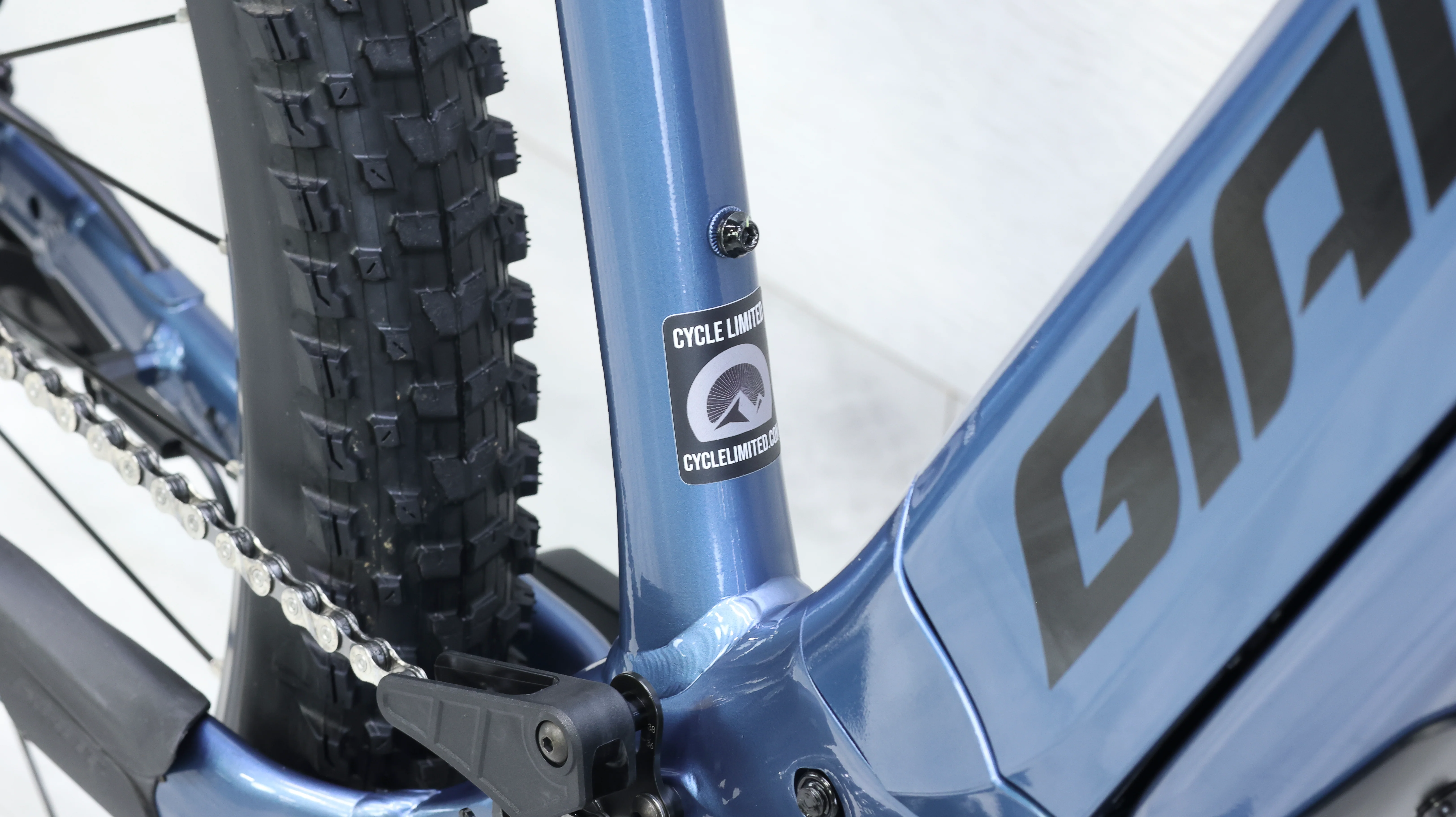 Giant Talon E+ 3 29er Mountain E-Bike - 2022, Medium - Image 3