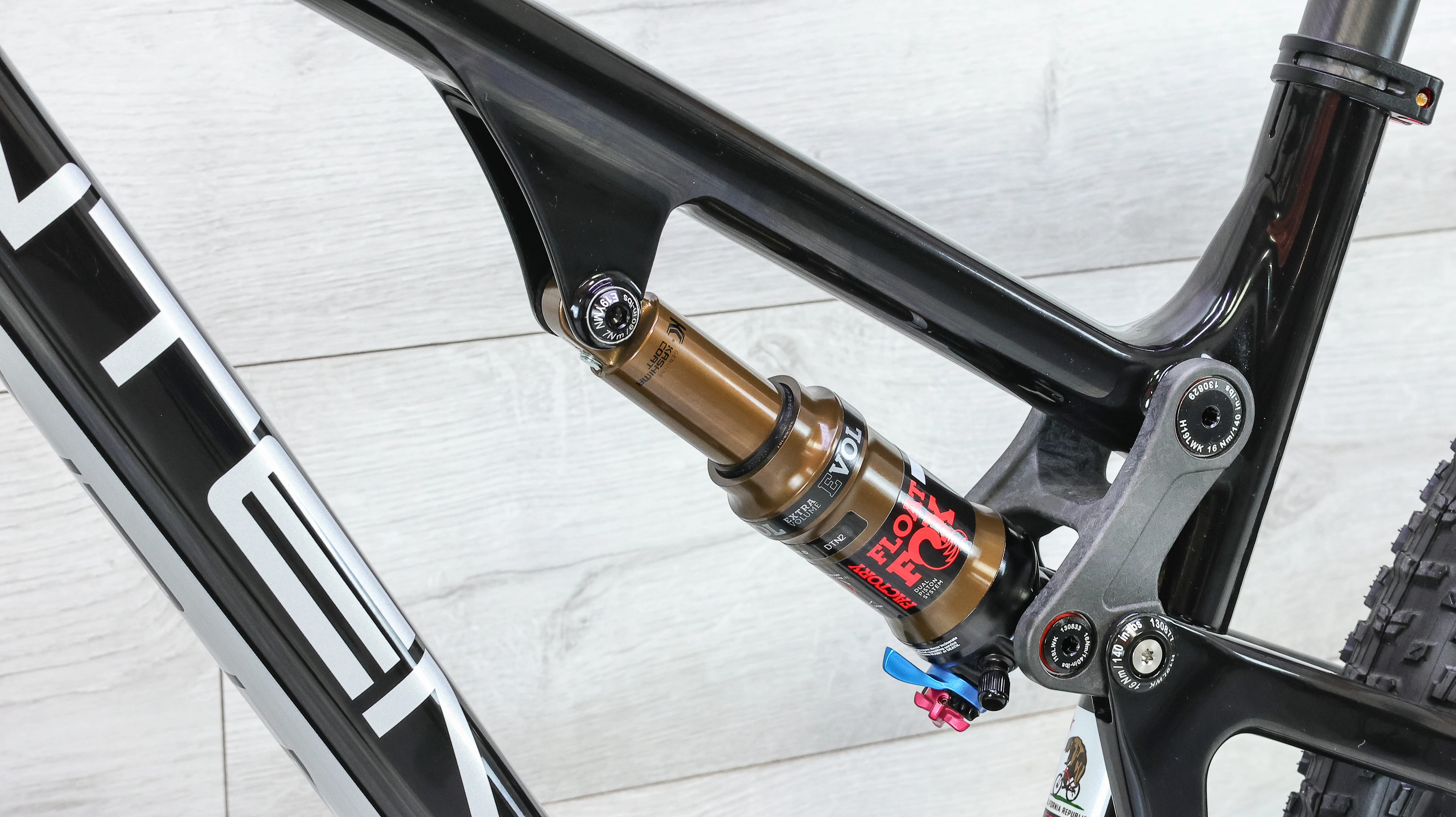 Intense Sniper XC Pro Mountain Bike - 2019, Small - Image 11