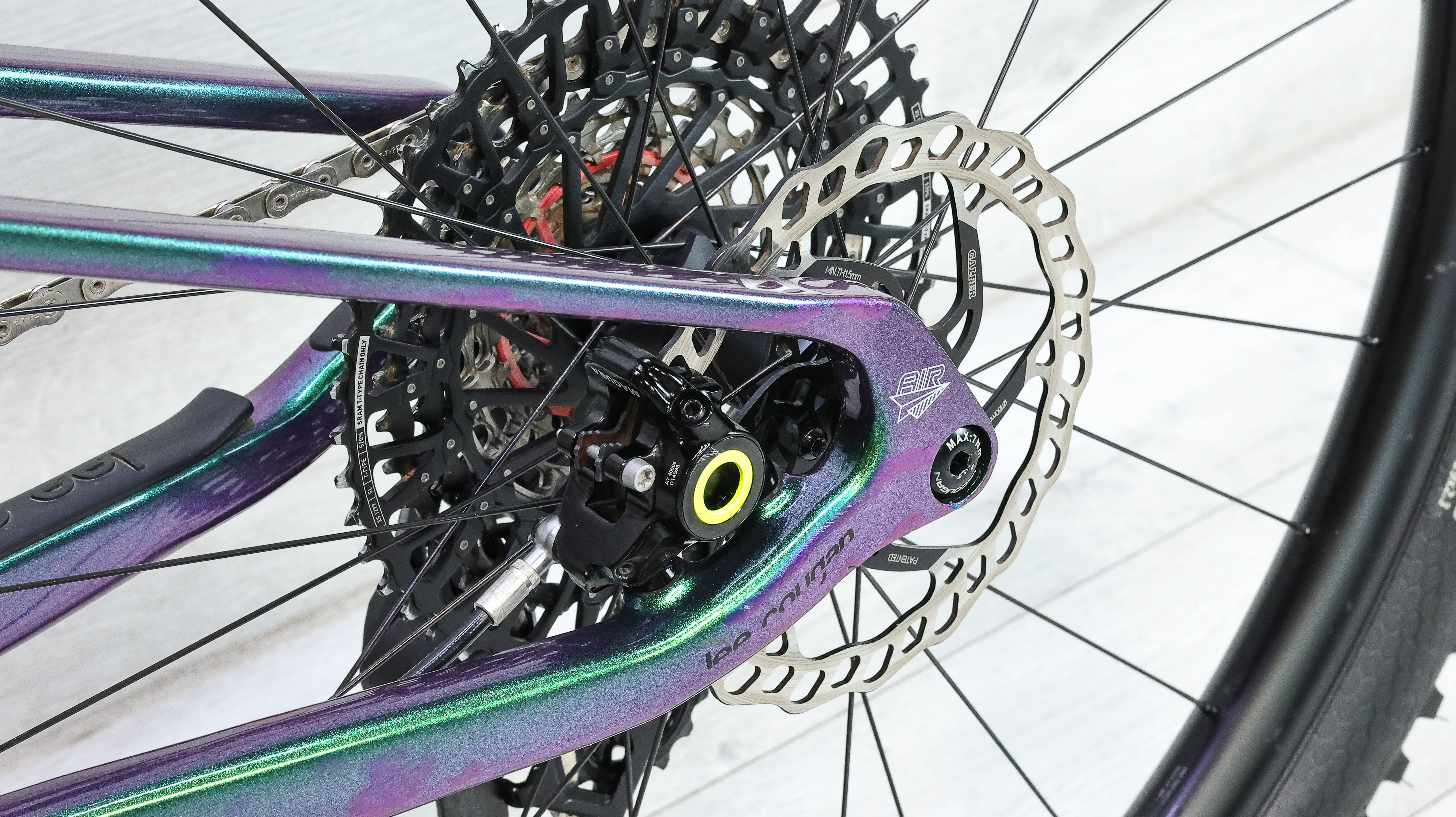 Lee Cougan Crossfire Trail XX T-Type Mountain Bike - 2025, Medium - Image 17