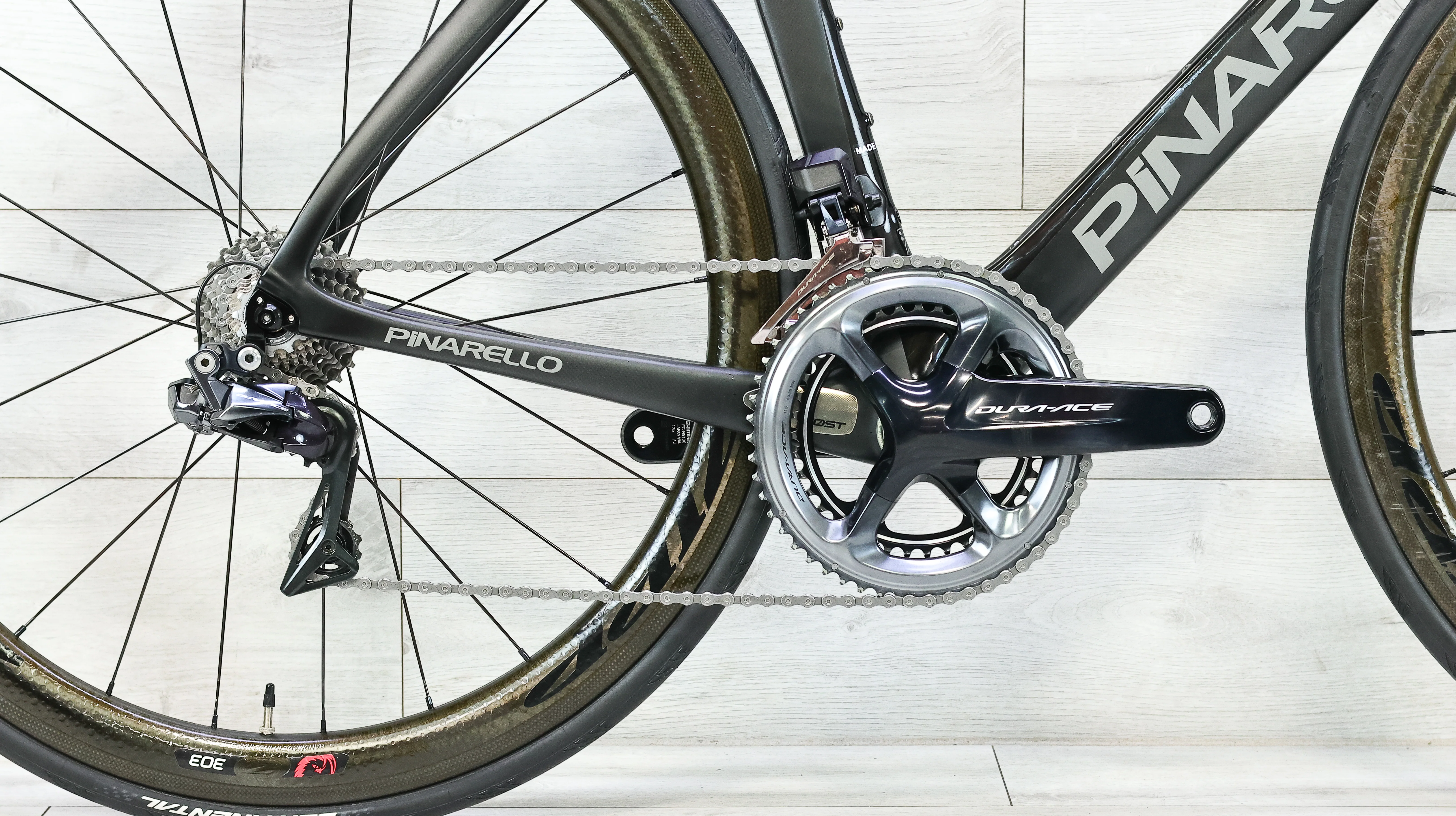 Pinarello F10 Dura-Ace Di2 Road Bike - 2020, 57.5cm - Image 5