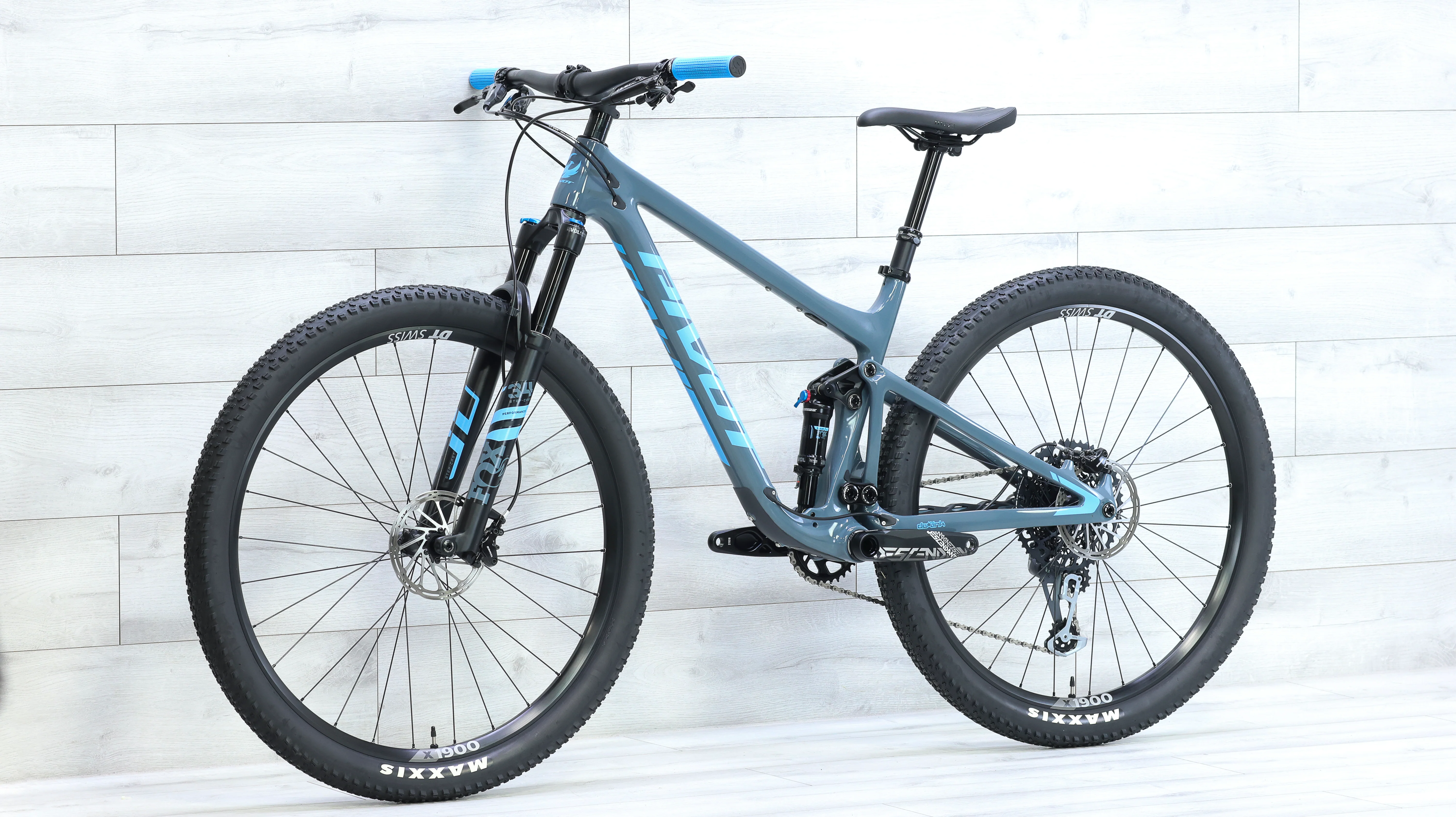 Pivot Mach 4 SL Mountain Bike - 2023, Medium - Image 4