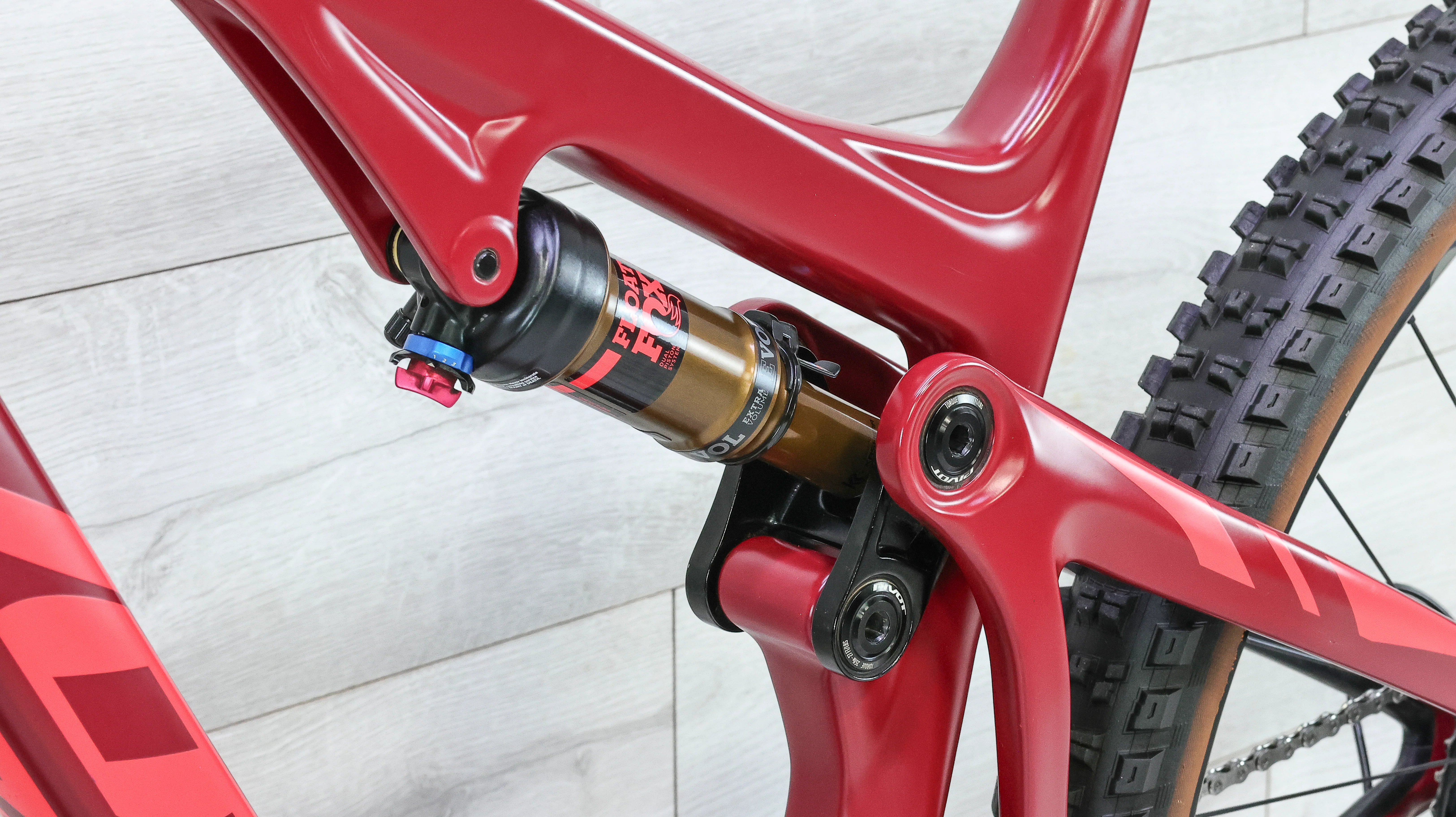 Pivot Trail 429 Mountain Bike - 2019, Large - Image 11