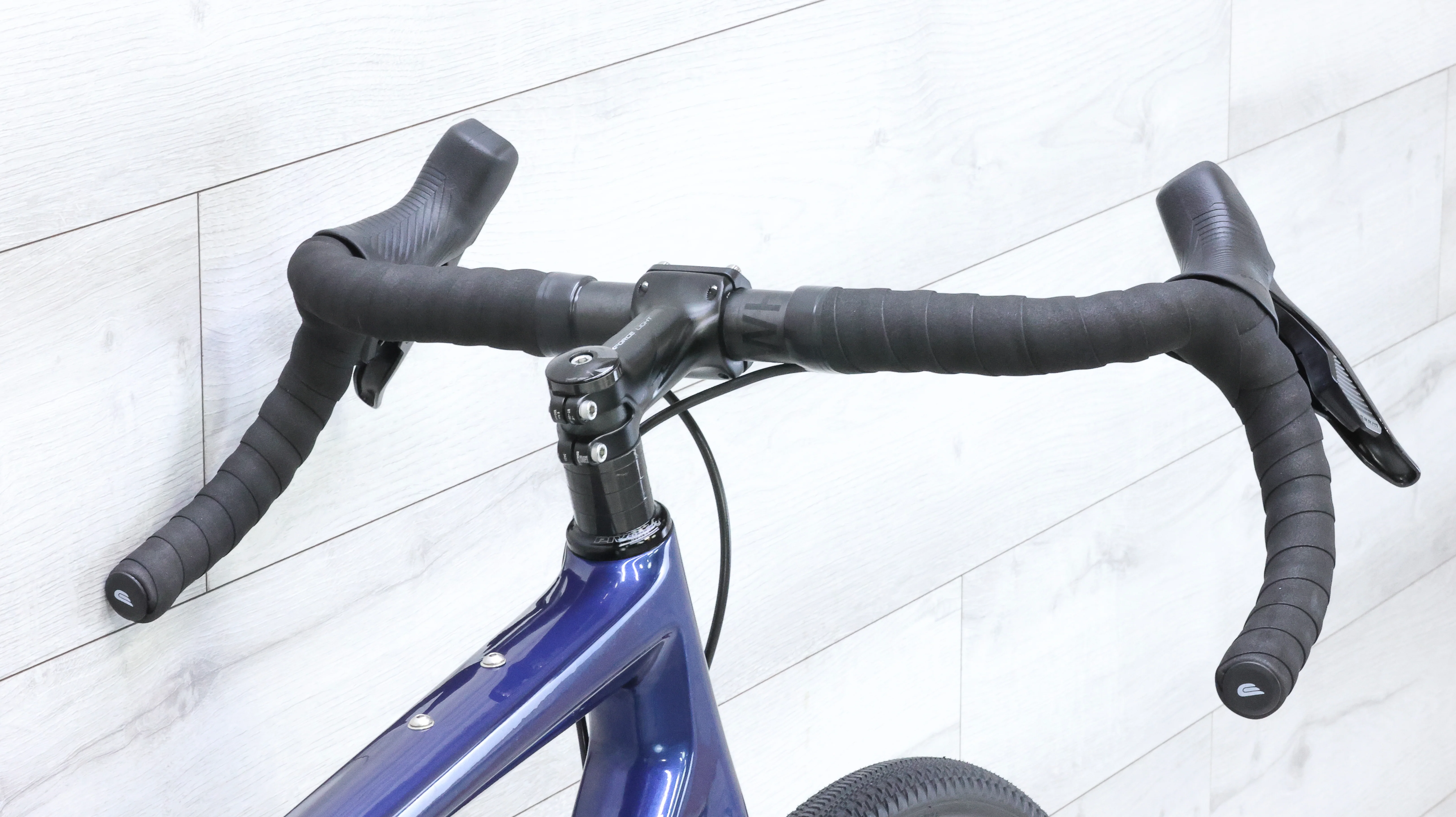 Pivot Vault Team Force X01 AXS Gravel Bike - 2024, Large - Image 8