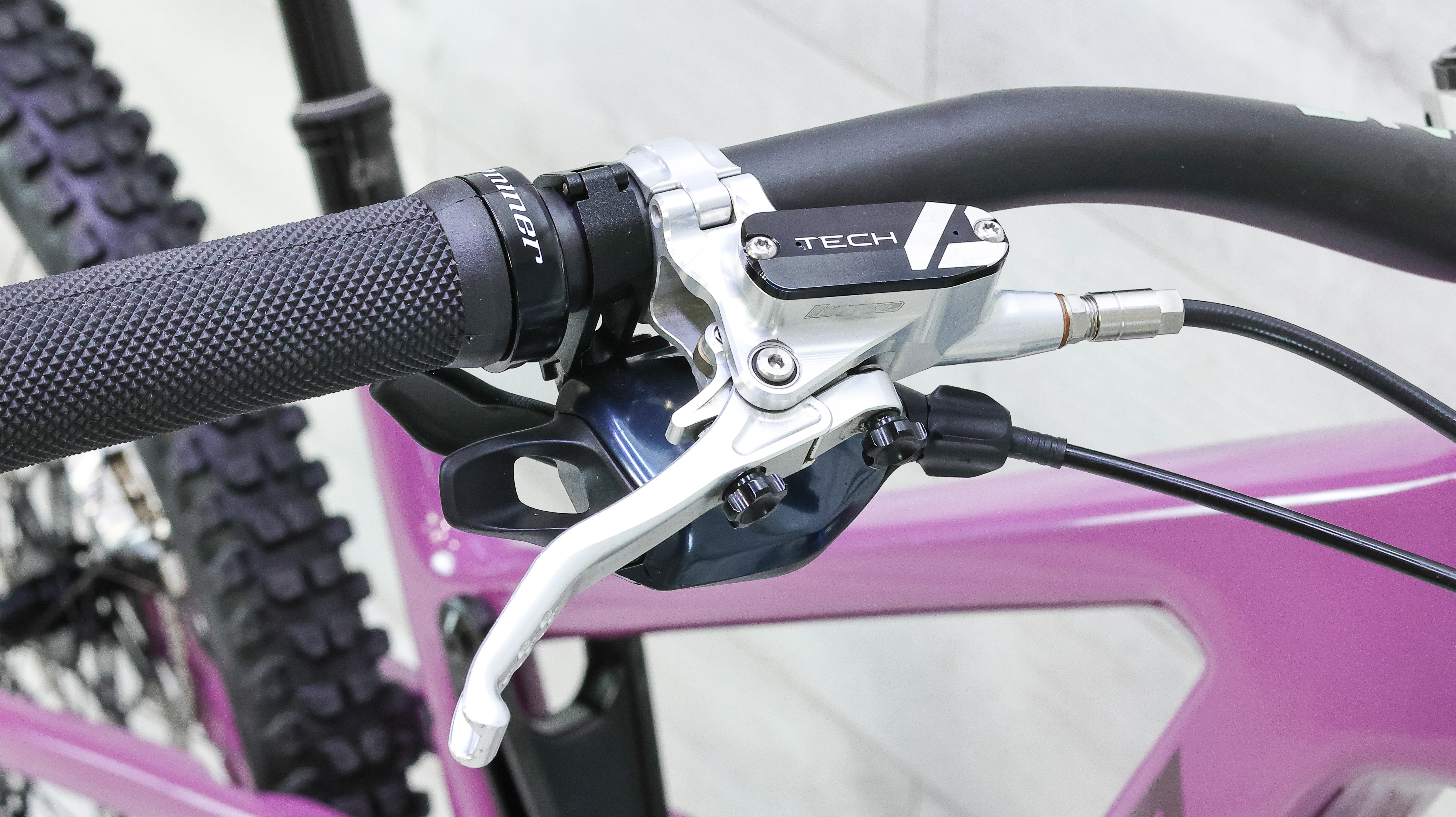 Santa Cruz Megatower S Carbon C Reserve Mountain Bike - 2024, Medium - Image 14