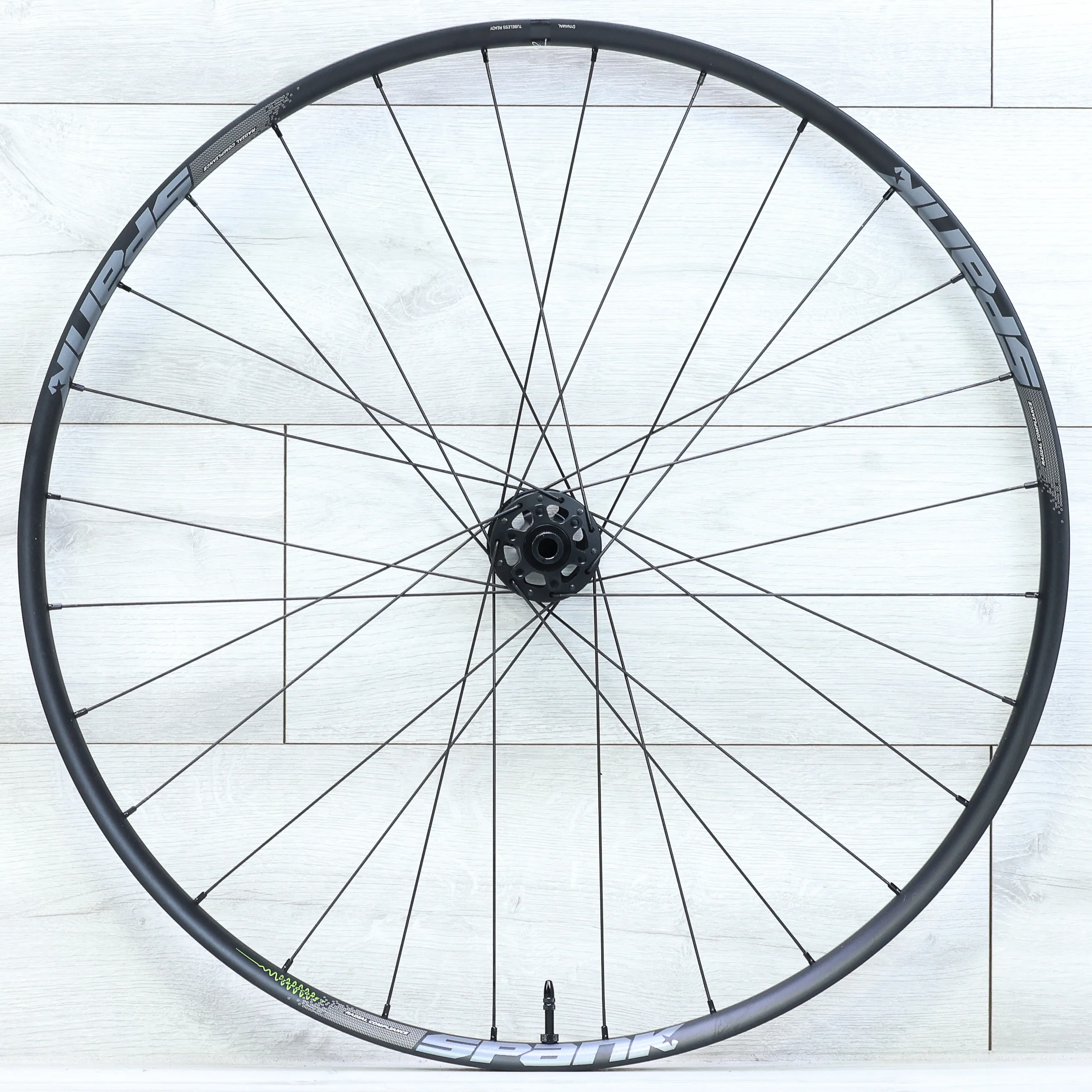 Spank Flare 24 Vibrocore Mountain Gravel Wheelset - 700c - Image 7