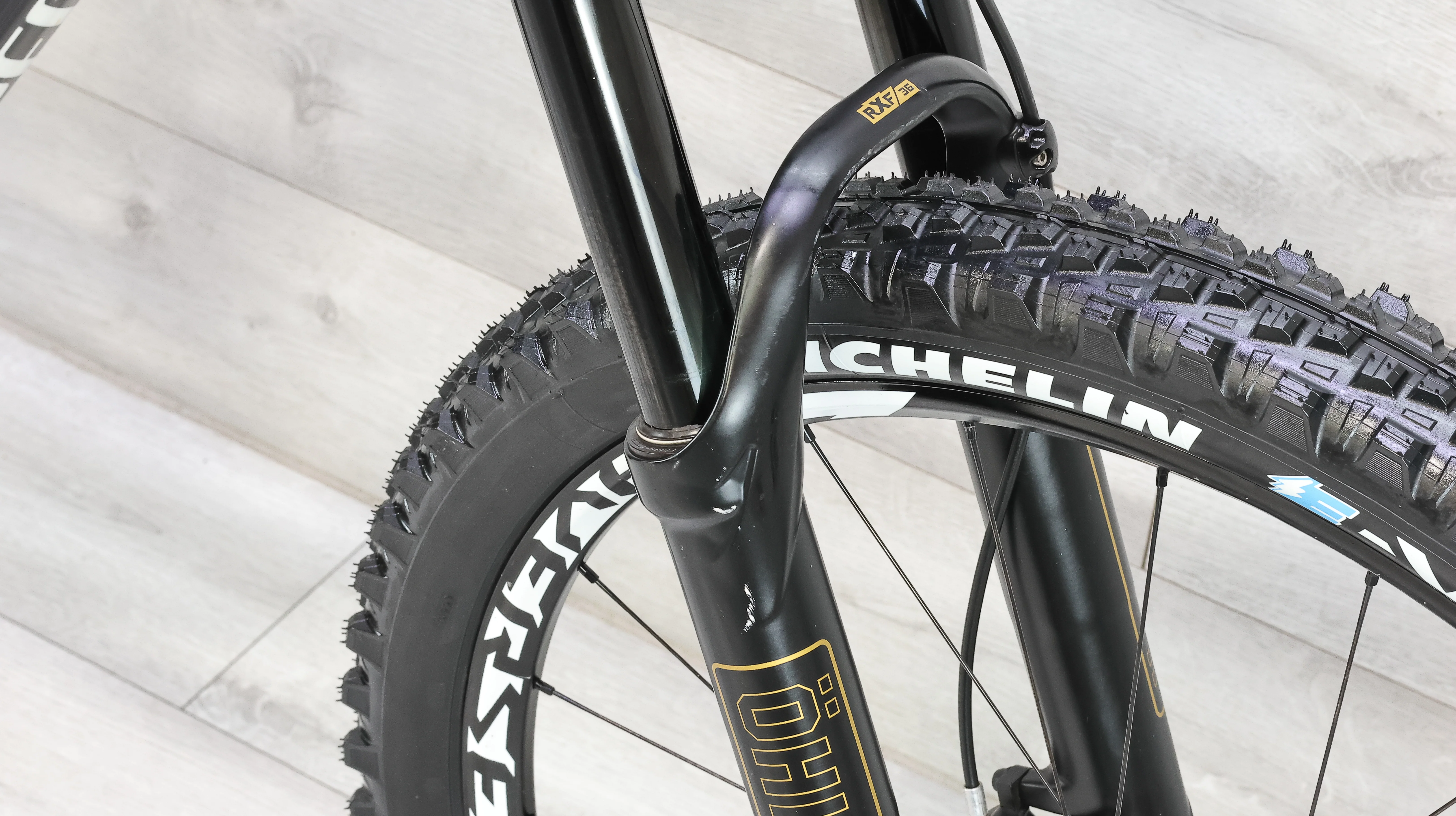 Specialized Enduro Elite 27.5 Mountain Bike - 2018, Large - Image 17
