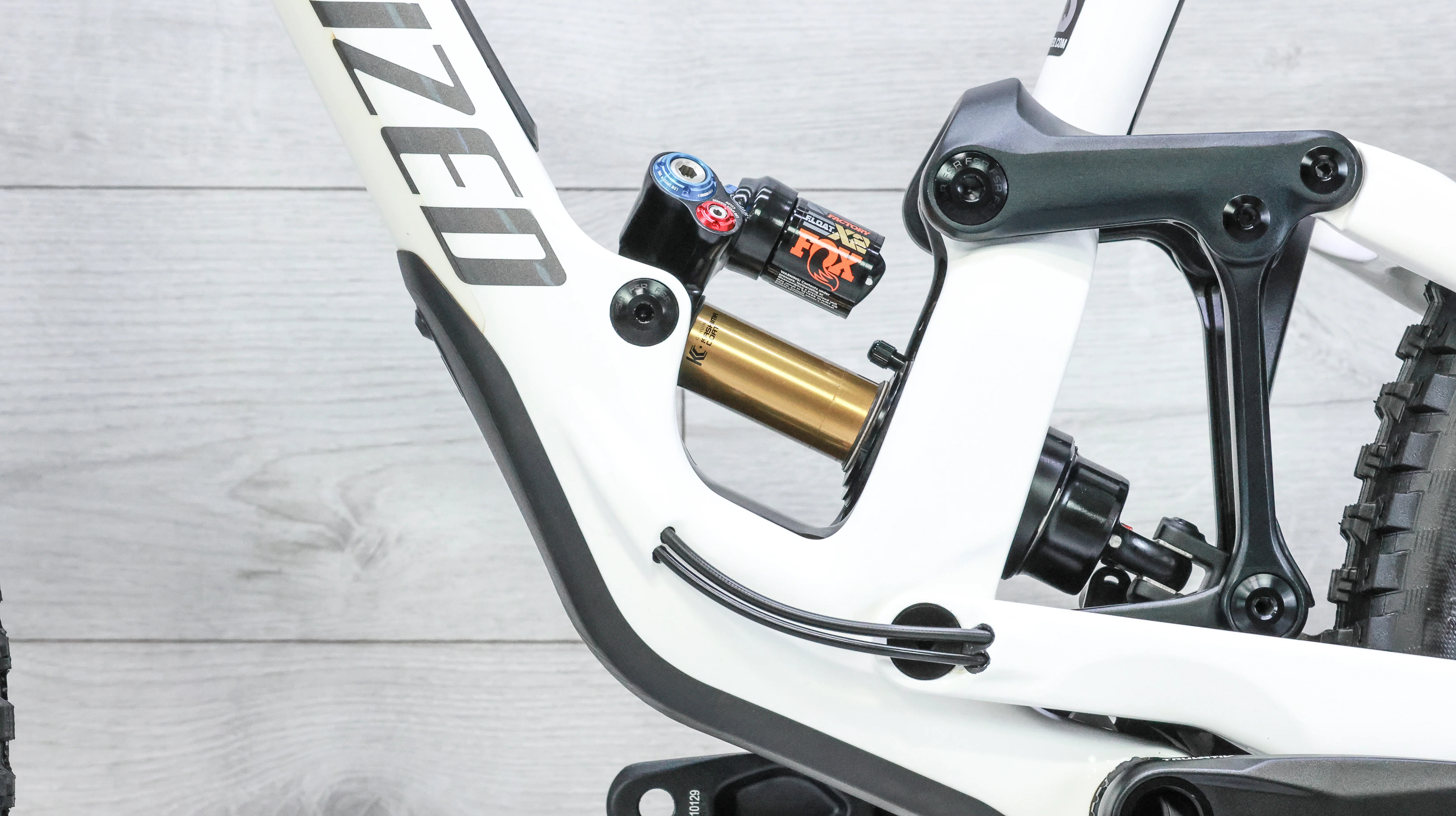 Specialized Enduro Expert Mountain Bike - 2021, Small (S2) - Image 11