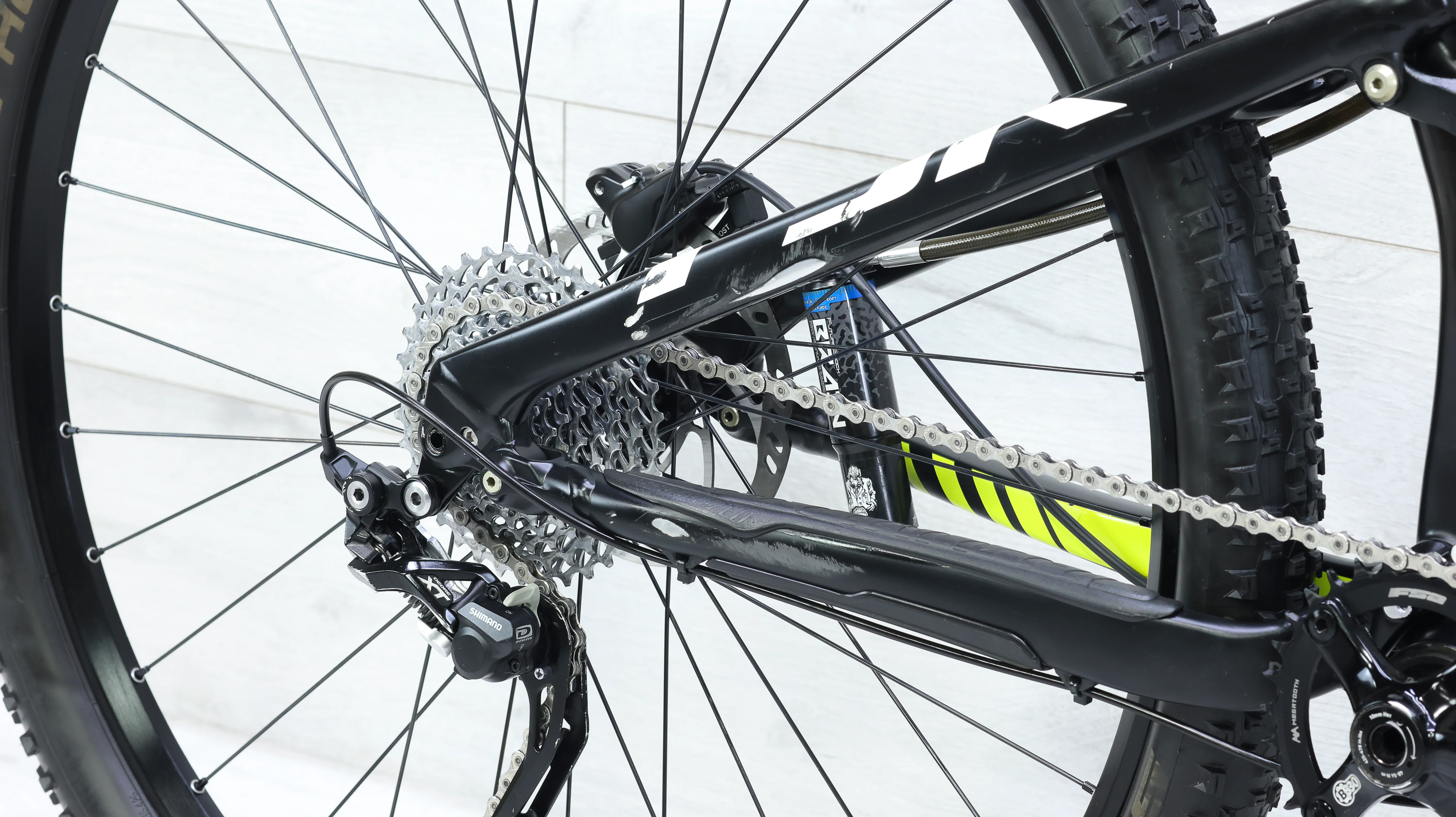 Specialized Epic Comp Carbon 29er Mountain Bike - 2013, Medium - Image 14