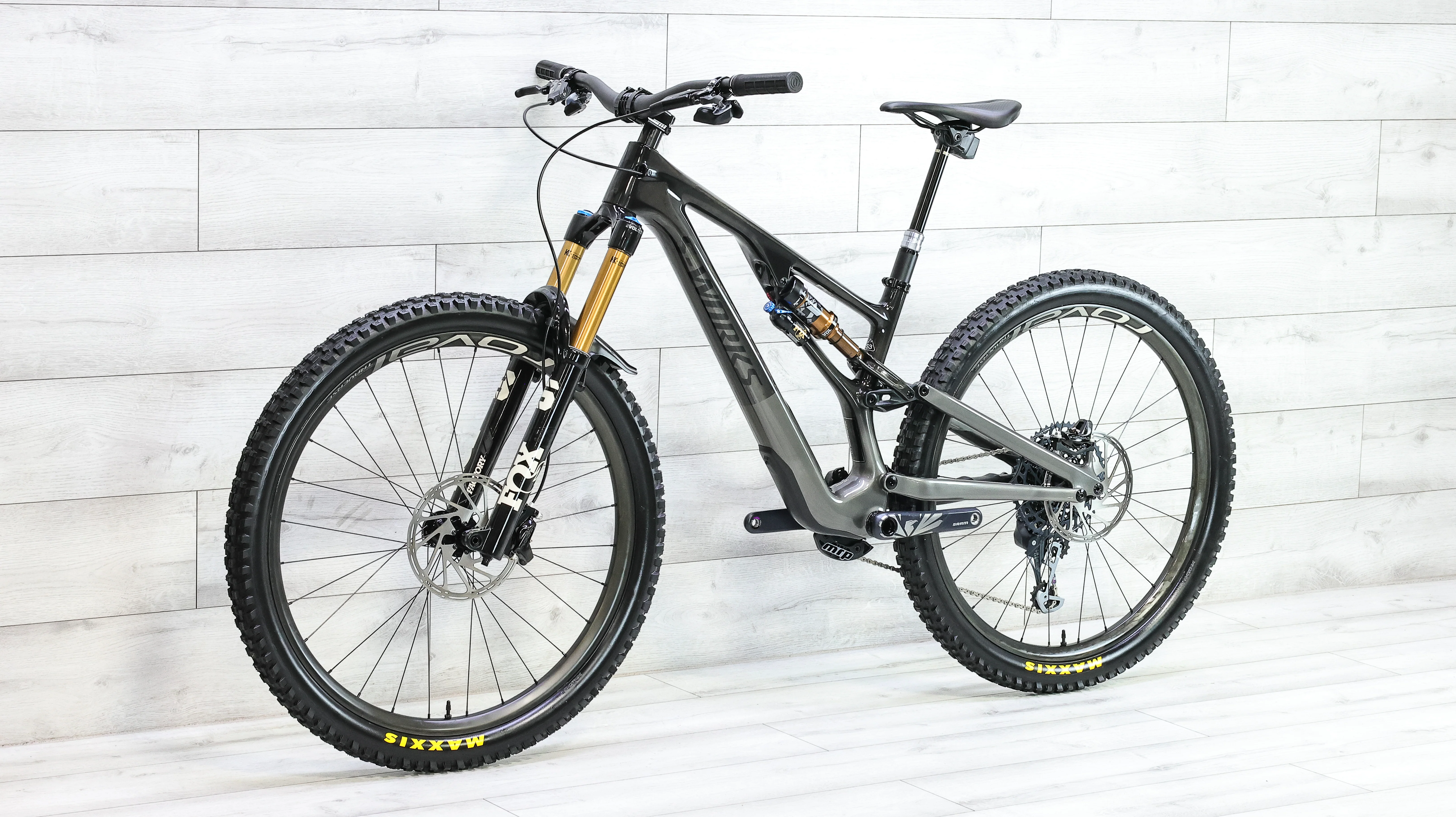 Specialized S-Works Stumpjumper EVO Mountain Bike - 2021, Medium (S3) - Image 4