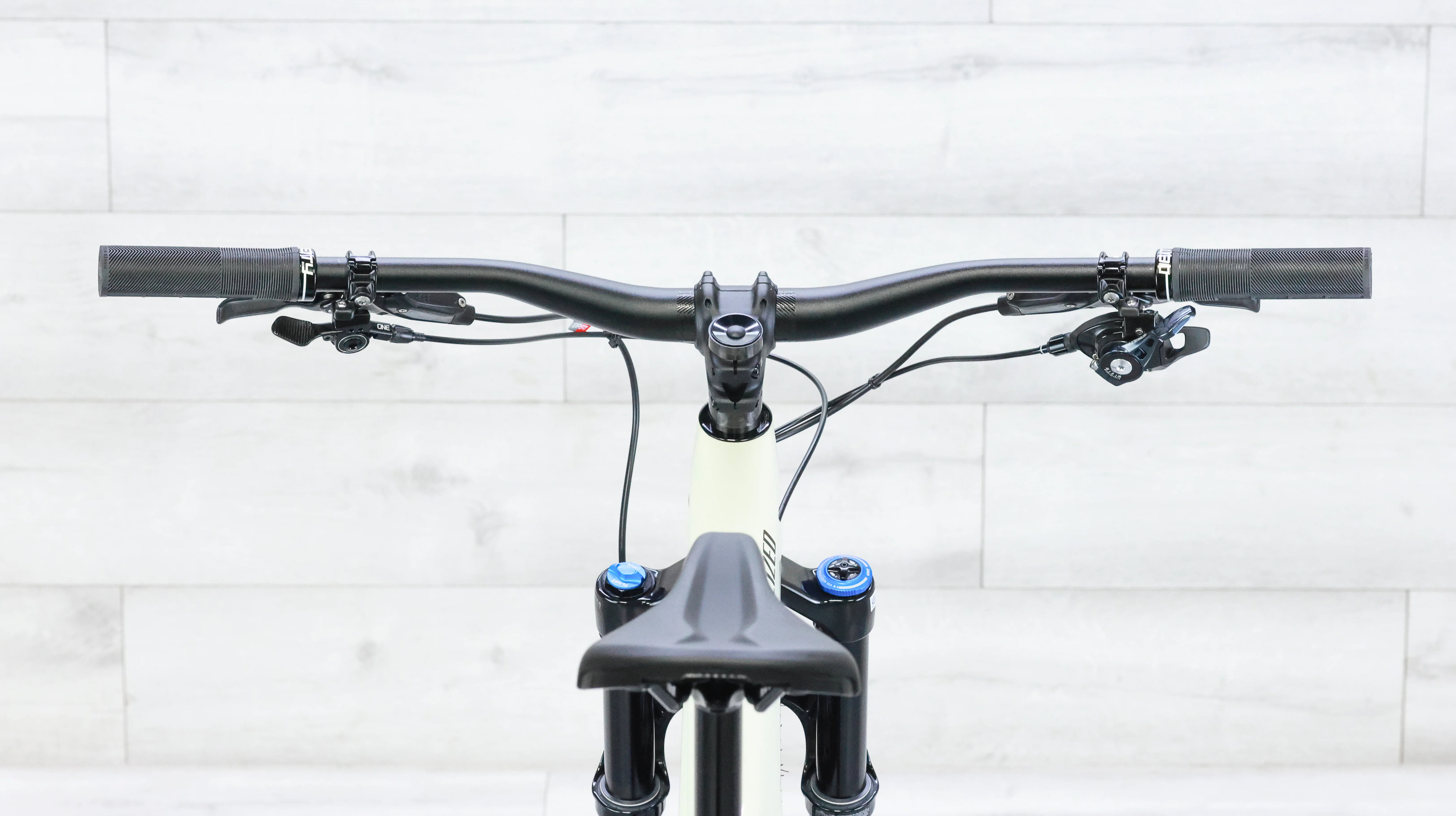 Specialized Stumpjumper Expert Mountain Bike - 2022, Large (S4) - Image 13