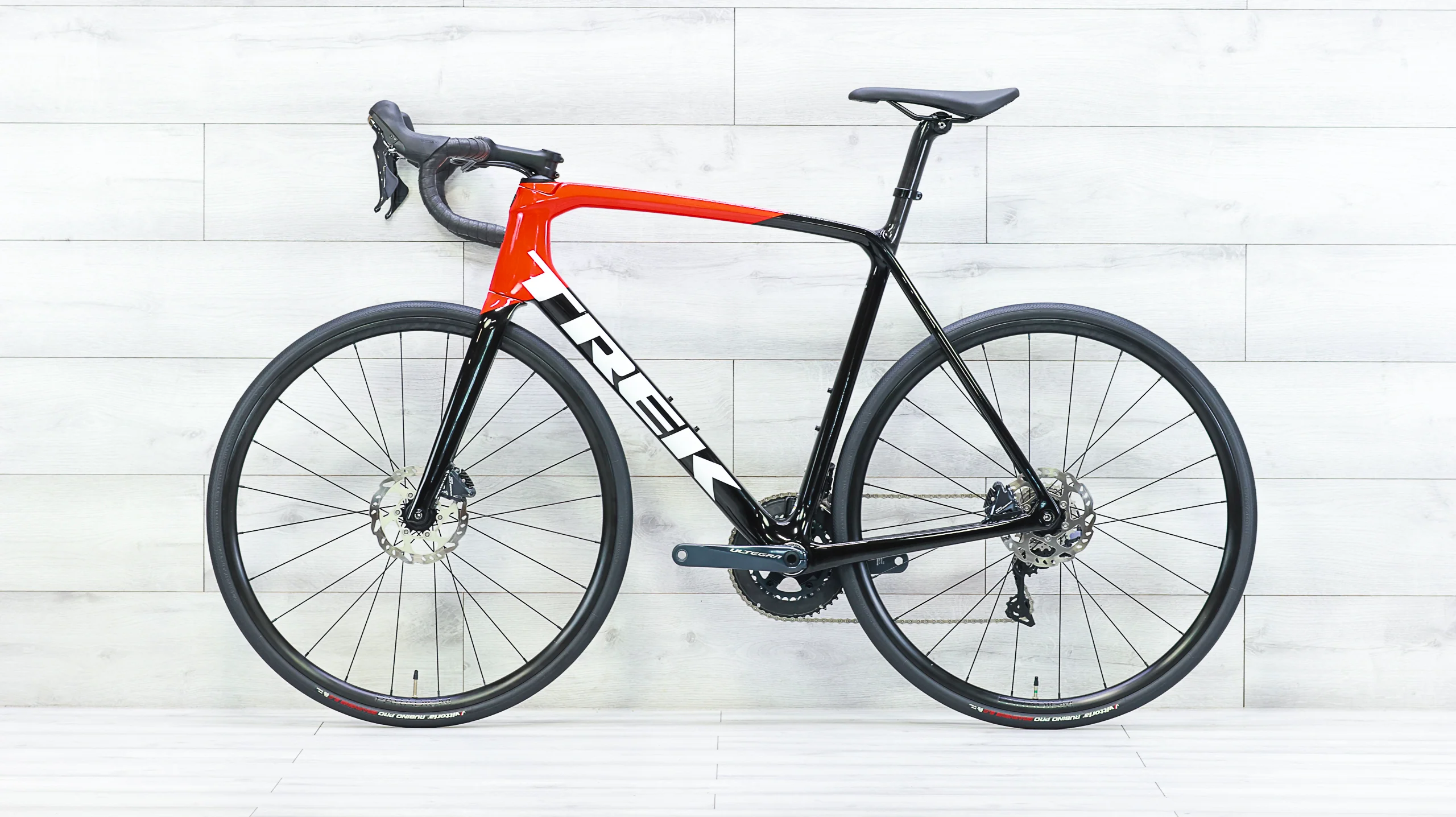 Trek Emonda SL 6 Disc Road Bike - 2022, 60cm - Image 2