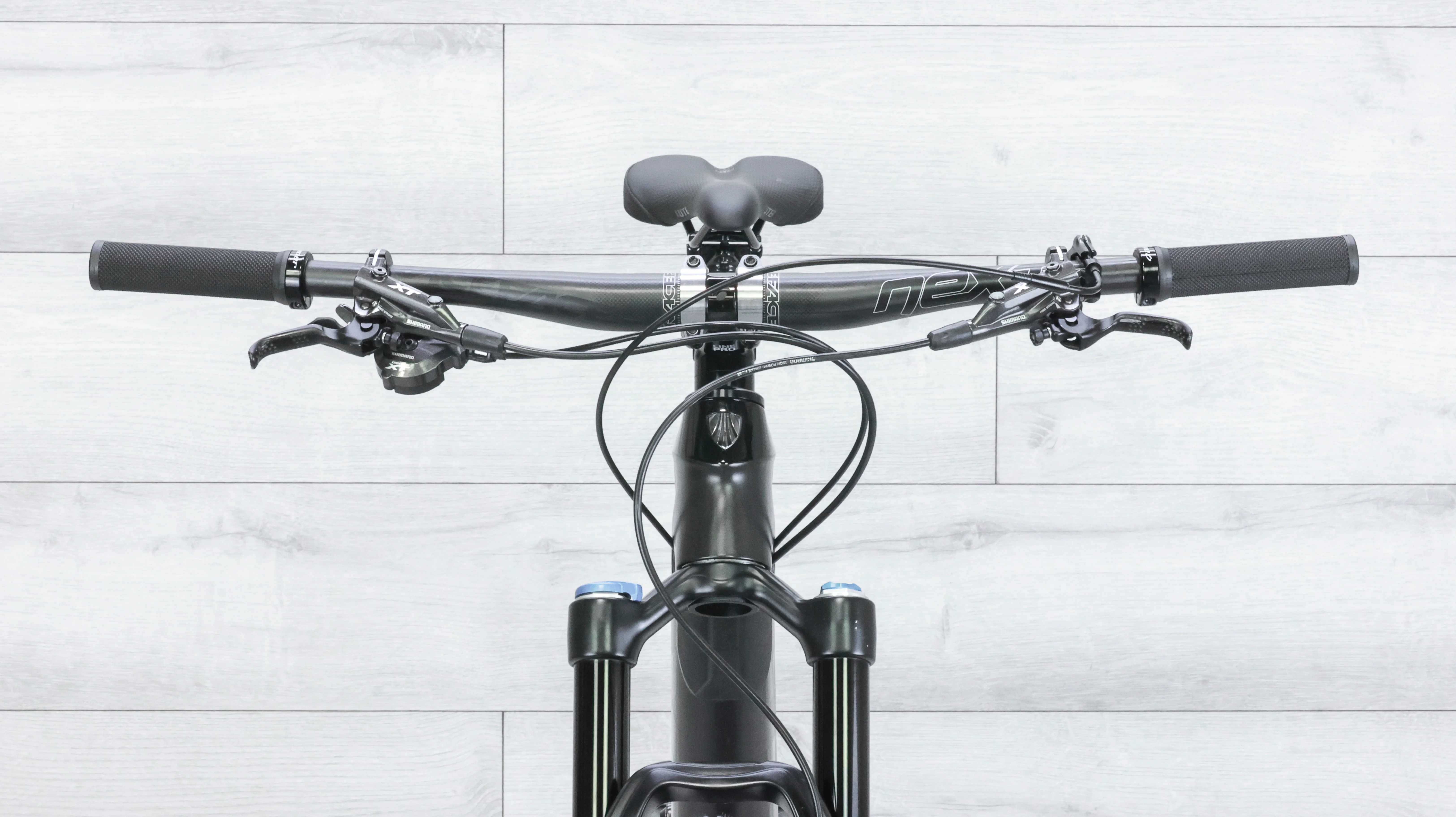 Trek Fuel EX 9.8 Mountain Bike - 2017, Medium - Image 12