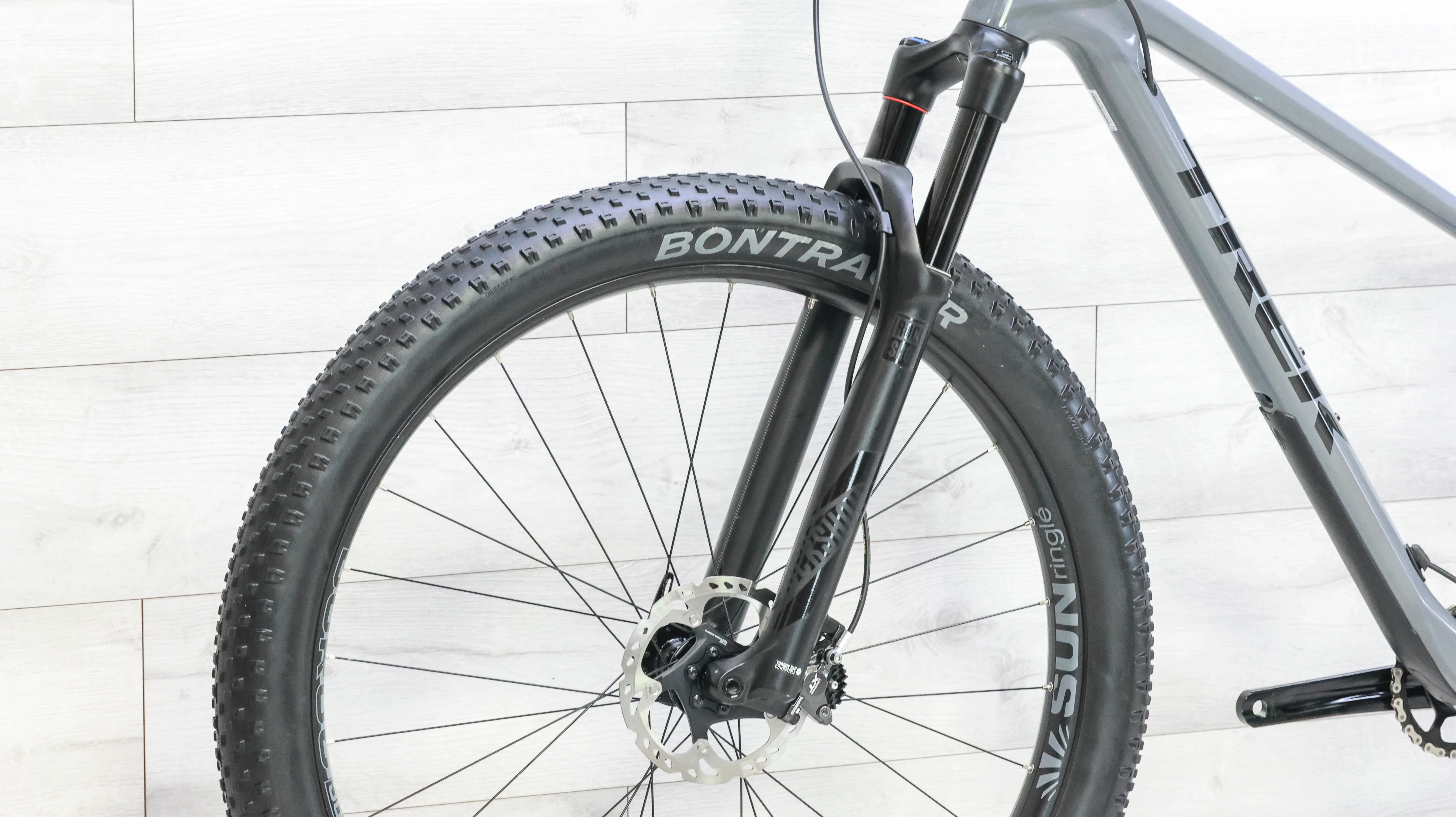 Trek Stache Carbon Mountain Bike - 2024, Medium - Image 9