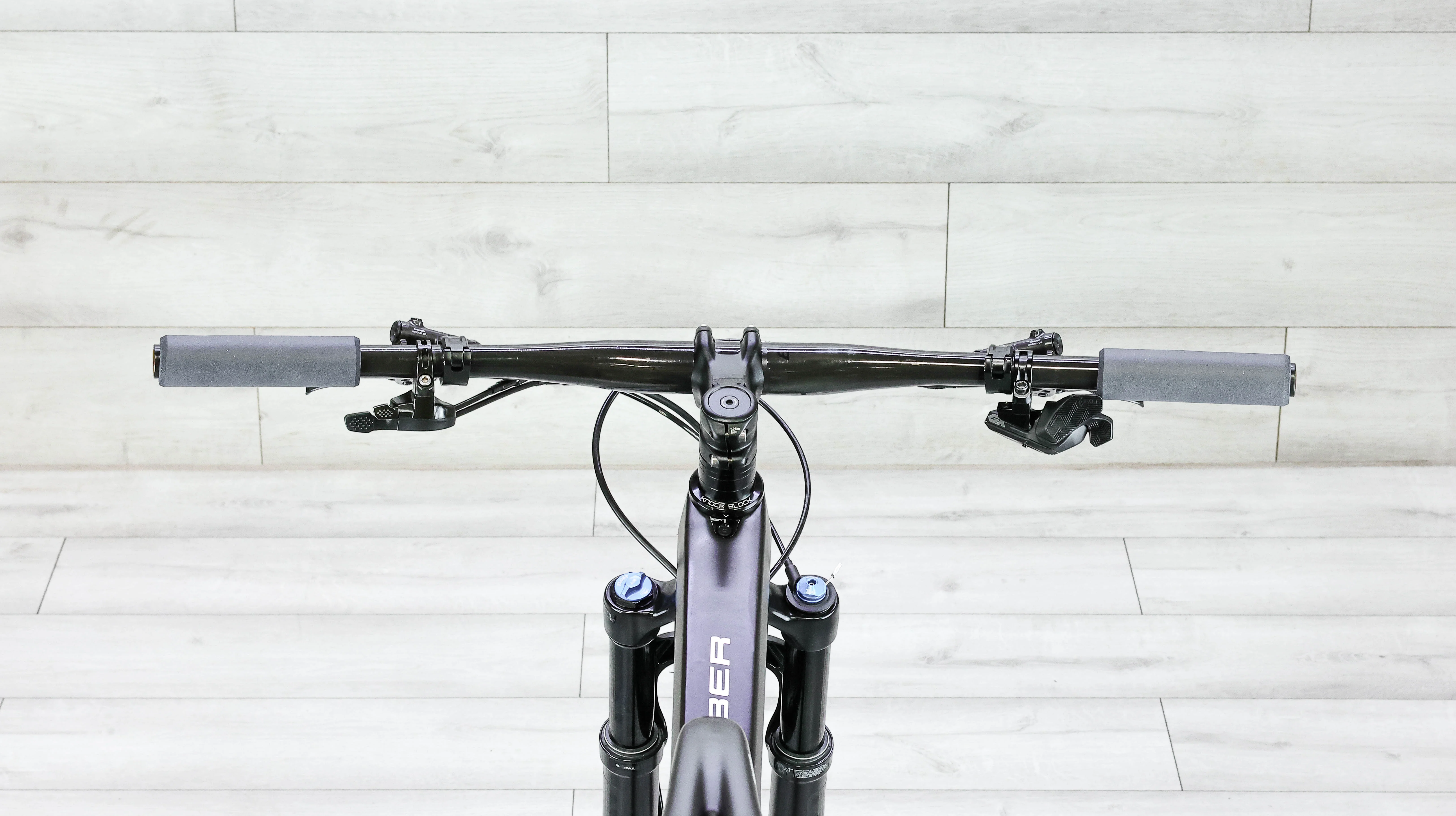 Trek Supercaliber 9.8 AXS Mountain Bike - 2020, Medium - Image 13