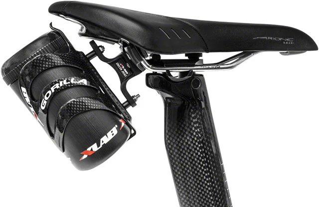 XLAB Delta 200 Rear Water Bottle Cage: Black - Image 2
